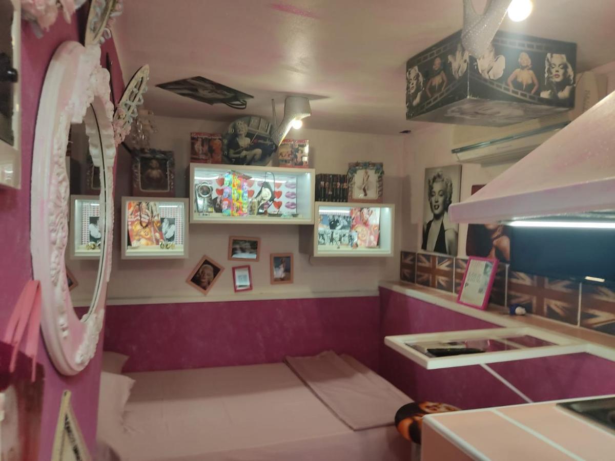 A Room For A Few Hours Or A Few Days Catania Bagian luar foto